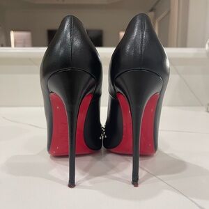 Christian Louboutin size 37 So Kate’s with sexy studded detailing!!!